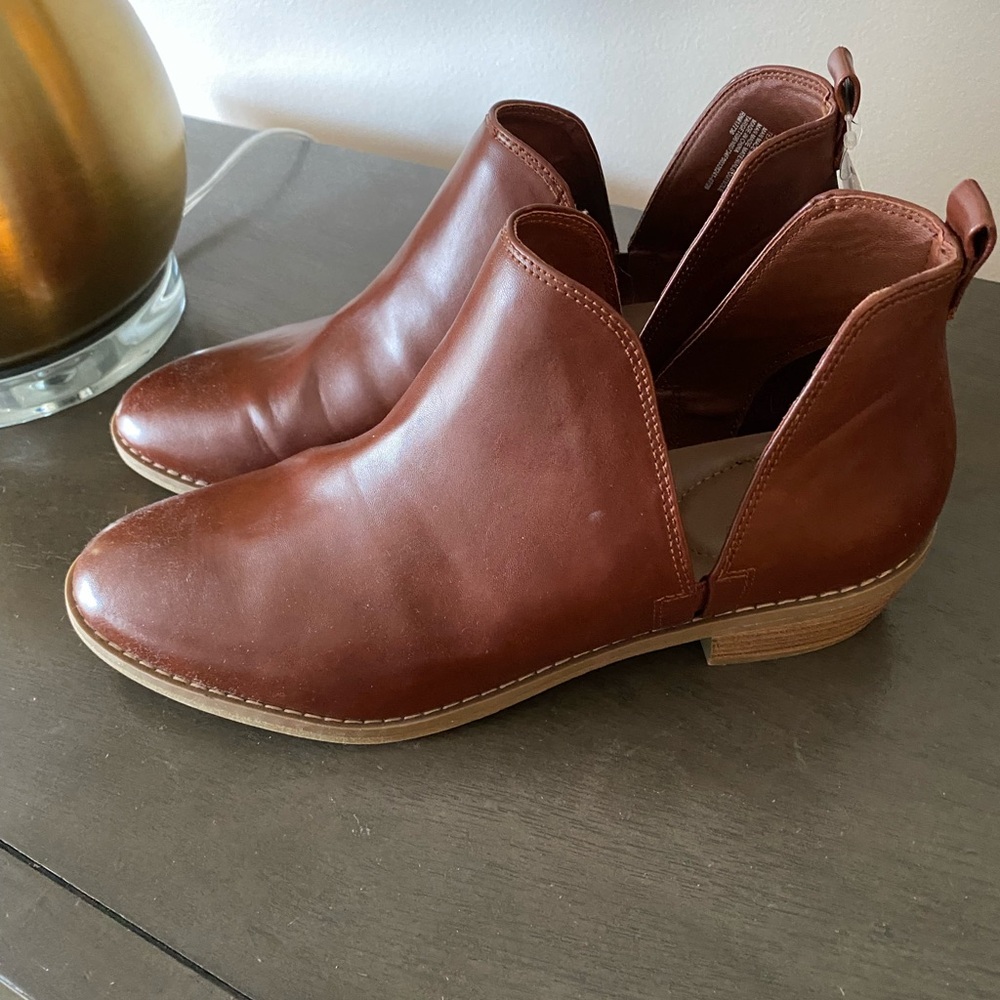 Universal Thread Women’s Brown Slip-on Ankle Booties - Sz 10 NEW - Picture 5 of 7